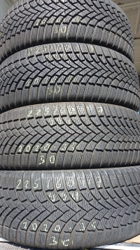 Bridgestone  Blizzak LM 005 99H(20.35) 225/60 R17