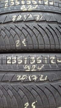 Michelin PA4 92V(2017.21) 235/35 R20