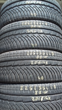 Michelin PA4 88W(2016.48) 225/35 R19