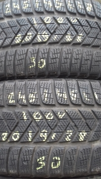Pirelli SottoZero 3 100V(2019.28) 245/45 R18