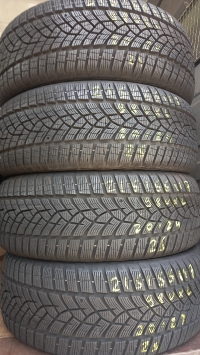 Good-Year Ultra Grip Performance + 98V XL(20.24) 215/55 R17