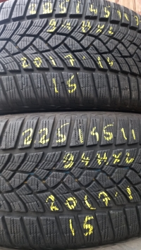 Good-Year Ultra Grip Performance 94H XL(17.14) 225/45 R17