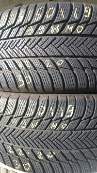 Bridgestone  Blizzak LM 001 99H M0(22.20) 235/50 R19