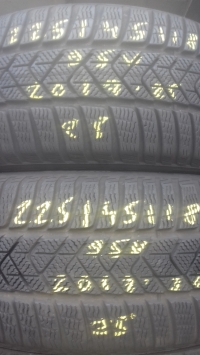 Pirelli SottoZero 3 95V (2017.31) 225/45 R18
