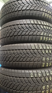 Good-Year Ultra Grip Performance+ SUV100V XL(23.09) 215/60 R17